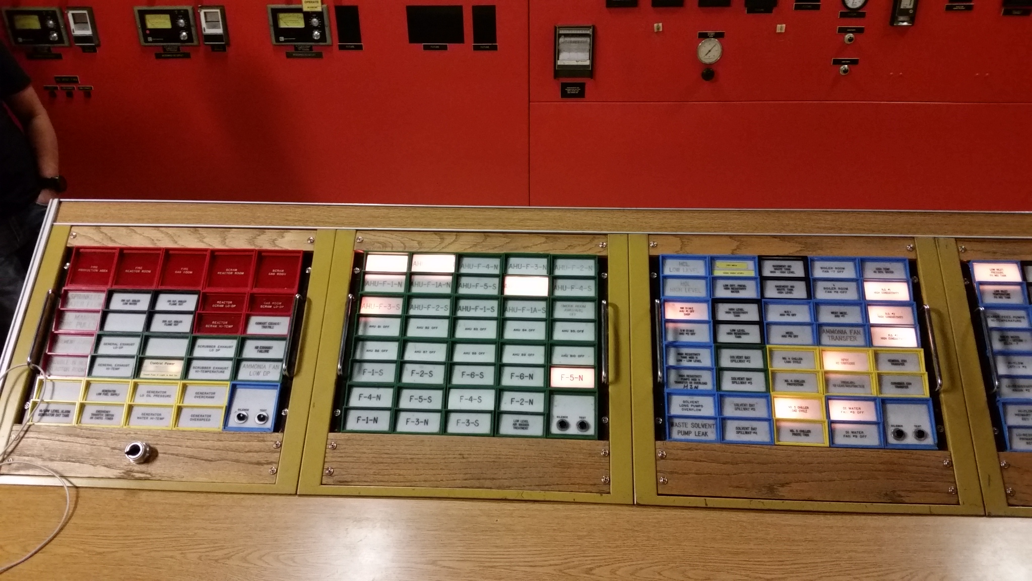 Ronan Control Panel X-FAB Internship – An Electrical Engineering Blog.
